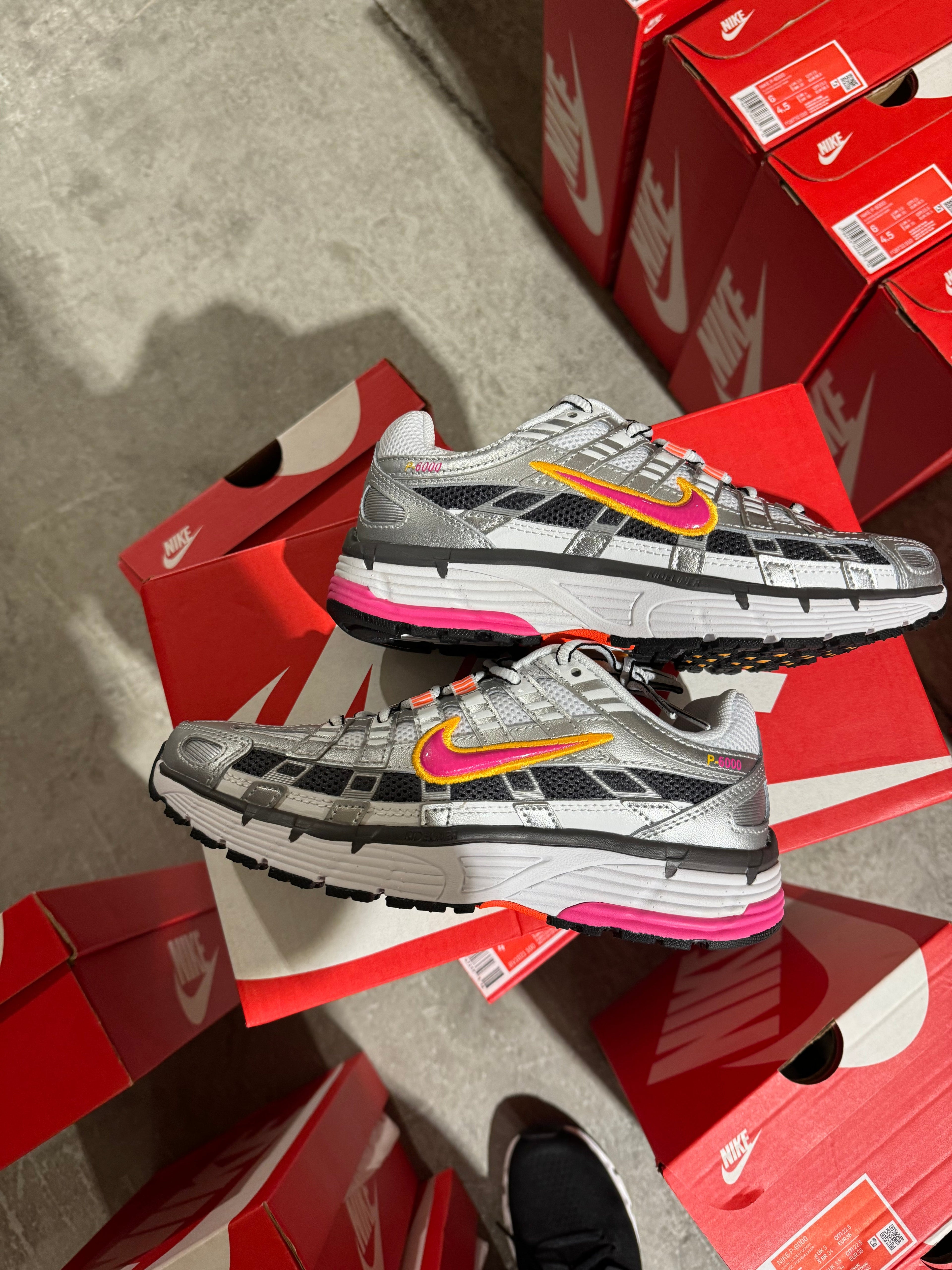 Nike P6000’s white fuschia