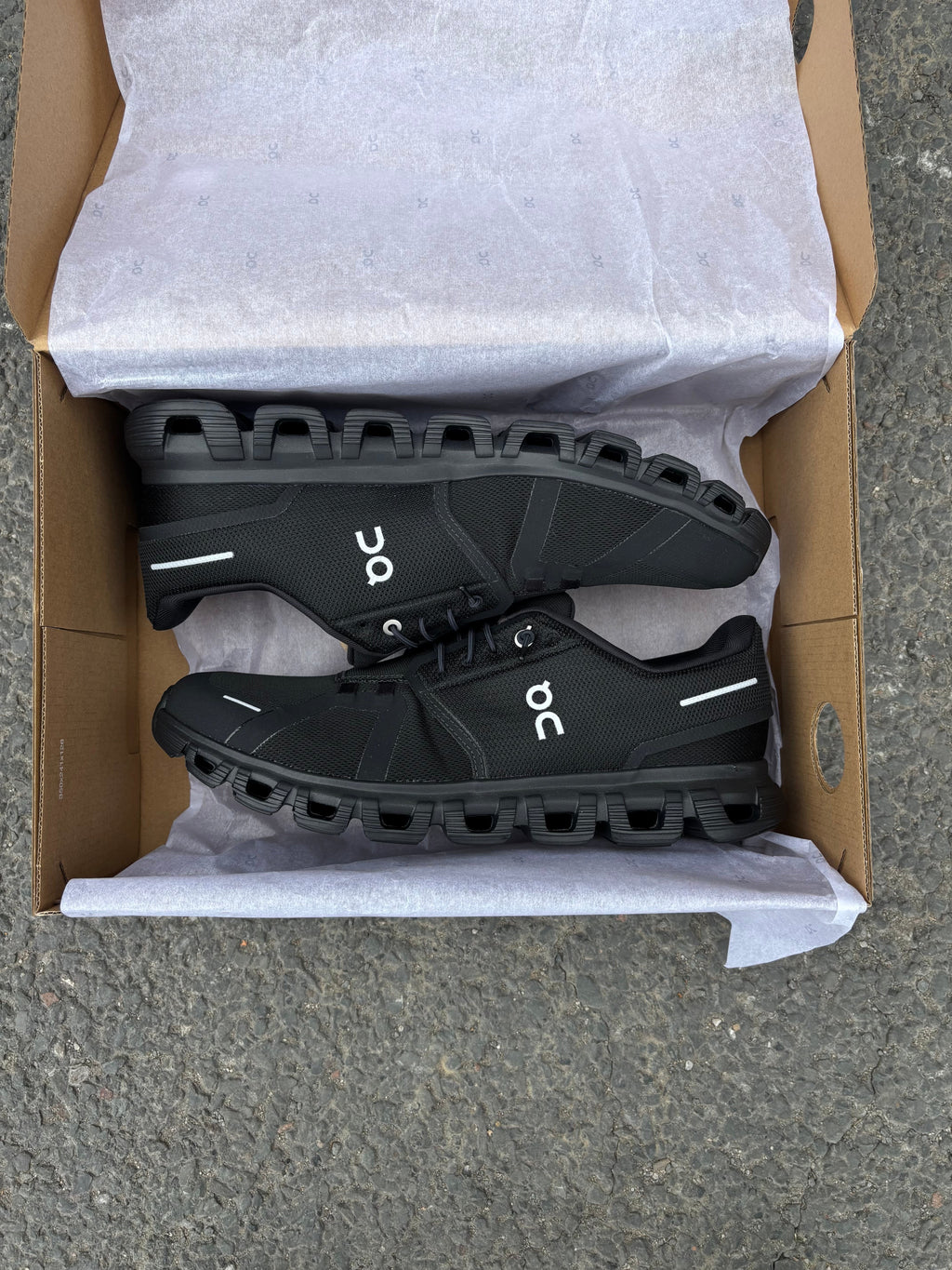 On Cloud 6 Triple Black